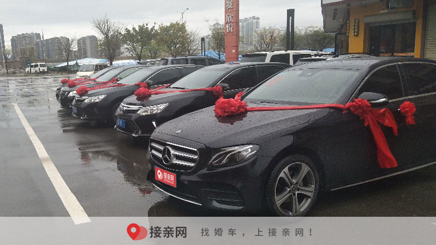 婚车一般用什么装饰  装婚车用什么花