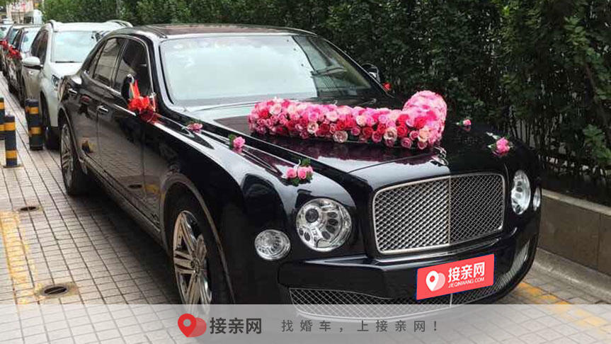 婚车鲜花装饰  婚车如何装饰好看
