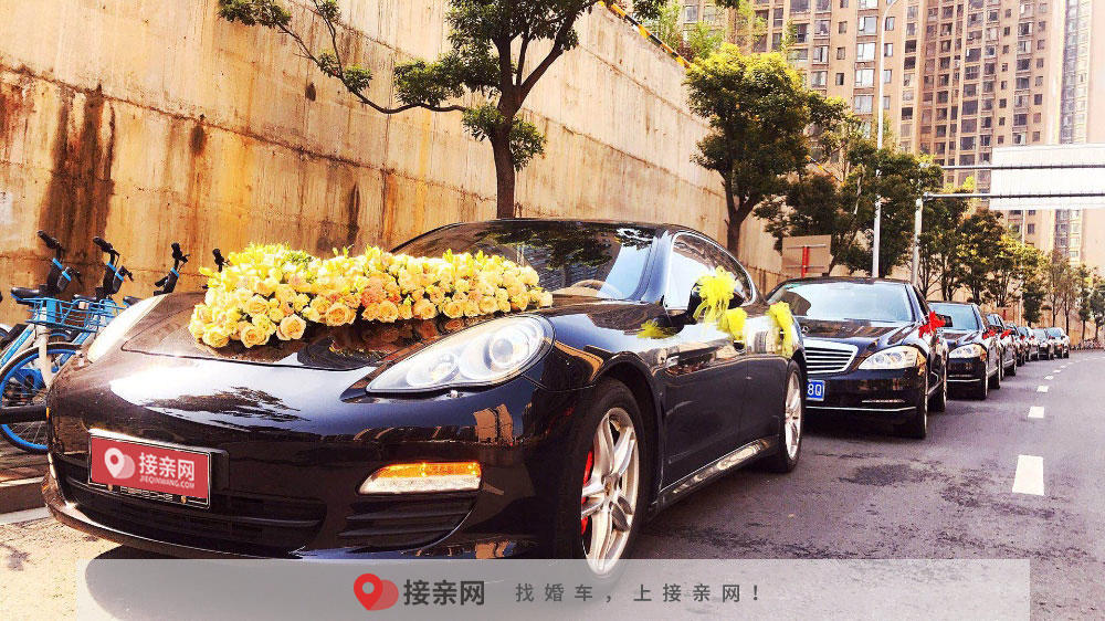 婚车真花和假花哪一个比较好