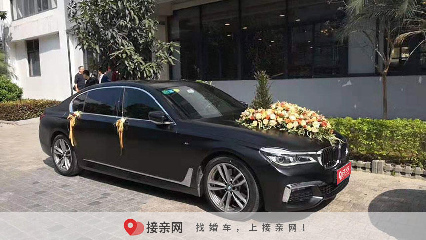 婚庆车队奥迪a6一趟多少钱