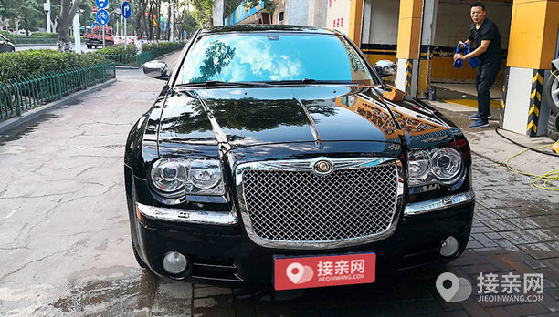 克莱斯勒300c婚车