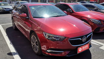 别克君威婚车 (酒红色)