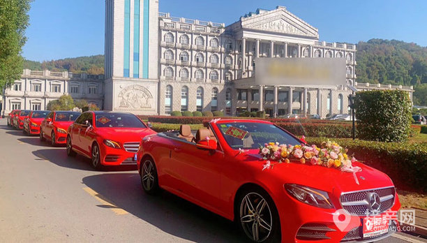 套餐奔驰e级敞篷 30辆奔驰c级婚车