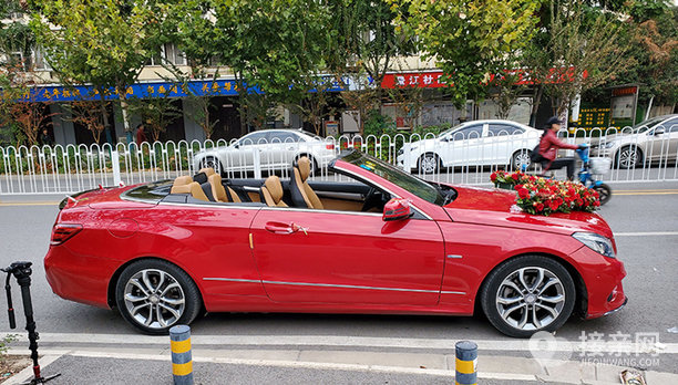 奔驰e级敞篷婚车