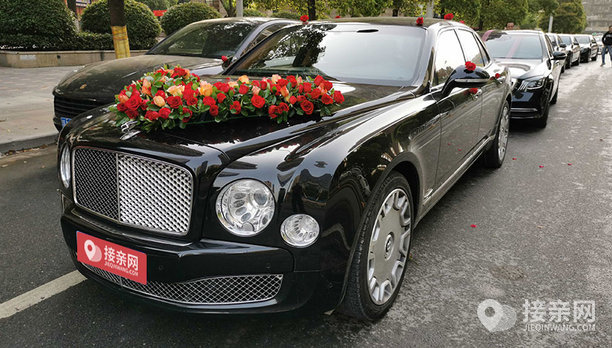 宾利慕尚婚车