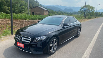 丽水婚车租赁收费标准：奔驰E级婚车666元