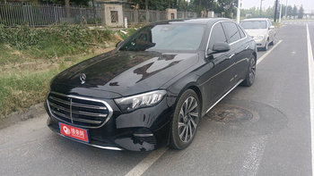 开封婚车租赁价格一览表：奔驰E级