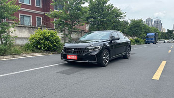 在南宁想租一辆大众帕萨特当婚车头车需要多少钱？