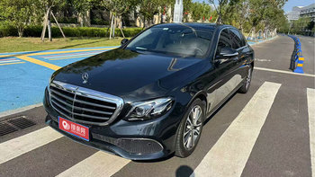 遂宁杨先生的奔驰E级婚车出租价格