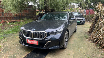 烟台租一辆宝马5系做婚车仅需400元