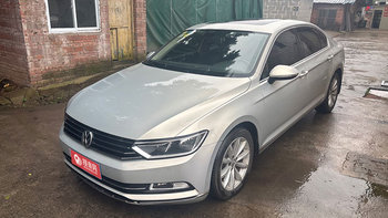 张仁先生提供大众迈腾重庆婚庆用车480元起