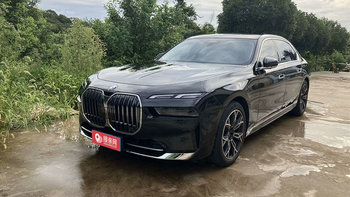 长沙一般请个婚车队多少钱，像宝马7系这样的车队