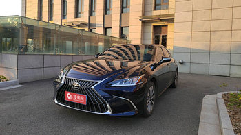 苏州婚庆车队大概价格：雷克萨斯ES婚车价格多少